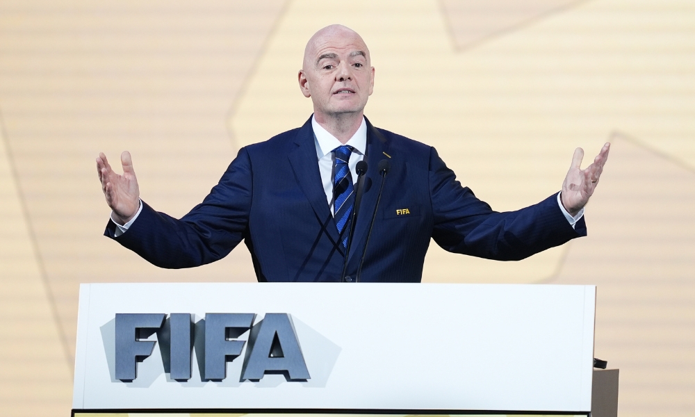 梅西：踢球不会在意纪录；希望能够参加2026世界杯