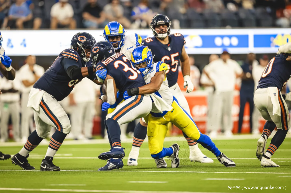 弗拉霍维奇面临长时间休战，意媒：尤文正在关注吉拉西