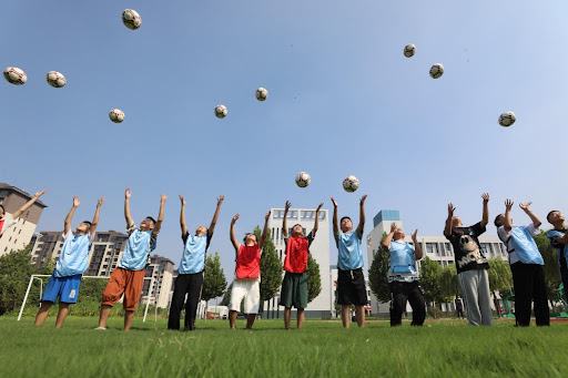 亚马尔：世界杯西班牙会夺冠吗？是的；我最听我妈妈的话