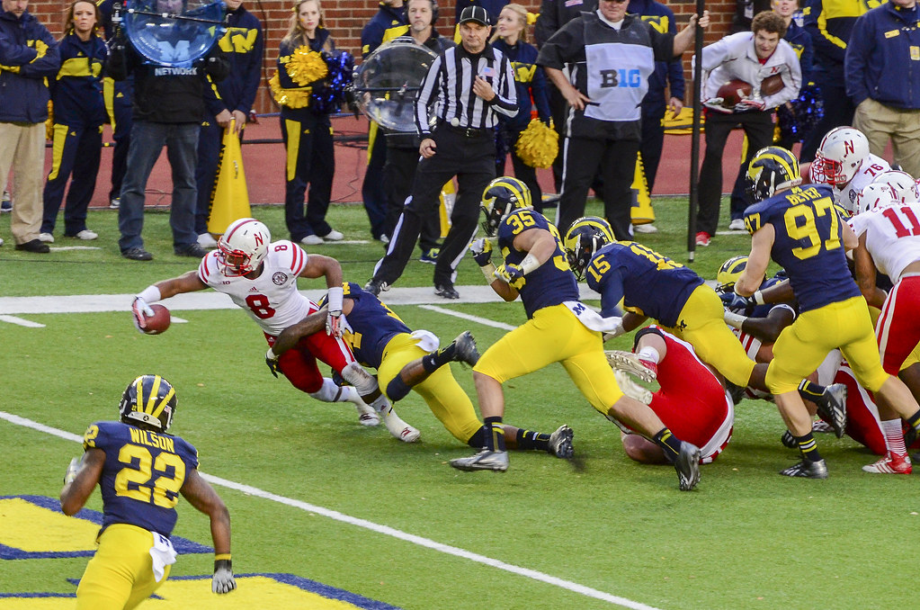 快船队暂不交易哈登伦纳德，坚持现有阵容